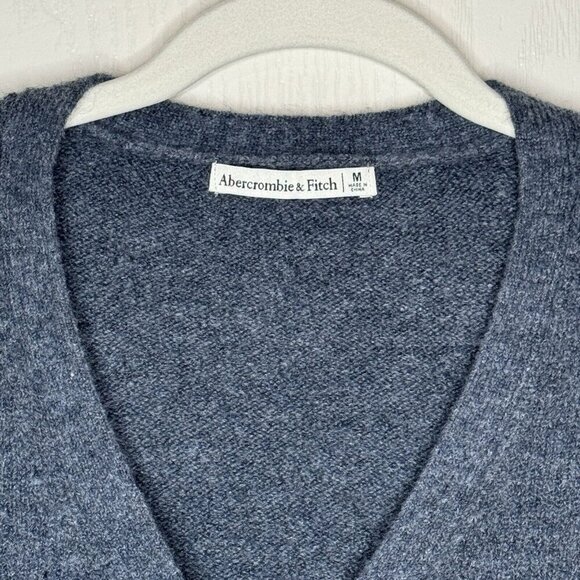 Abercrombie Fitch Blue Cropped Button Up Knit Sweater Size Medium - Picture 3 of 4